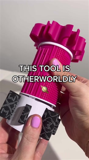 The time has come to switch archaic methods for innovative solutions. 🚀 We are here to help you with the best brushes and brush care the industry has to offer. Our brushes and brush care tools are: ✔️ Vegan ✔️ Waterproof ✔️ Backed by the industry's only 2-year warranty #sigmabeauty #makeupbrushes #sigmaoutofthisworld #sigmabrushes #washyourbrushes #sigmabrushcare #sigmabrushcleaning