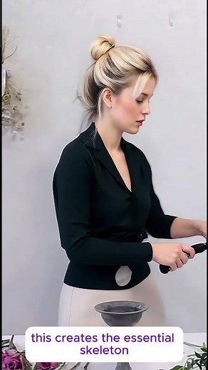 How to Create a Triangular Flower Arrangement 1