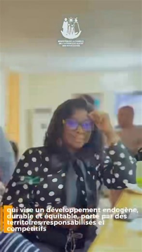 La Commission des Finances et du Contrôle budgétaire, élargie à la Commission de la Santé, de la Population, des Affaires sociales et de la Solidarité nationale, a examiné et adopté ce lundi 17 novembre le projet de budget du Ministère de la Famille, de l’Action sociale et des Solidarités, défendu par Madame la Ministre Maïmouna Dièye. Pour l’exercice 2026, le budget du Ministère de la Famille, de l’Action sociale et des Solidarités (MIFASS) est arrêté à 122 810 621 884 FCFA en crédits de paieme