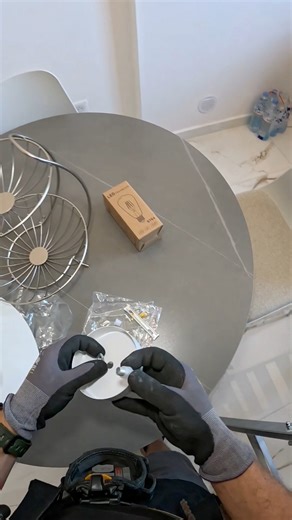 💡 Ceiling makeover in action! From assembly to wiring with WAGO connectors and a solid fix on plasterboard using molly anchors ⚡🔧 #DIY #lighting #electricity #homeimprovement #fblifestyle | Brikoula بريكولة