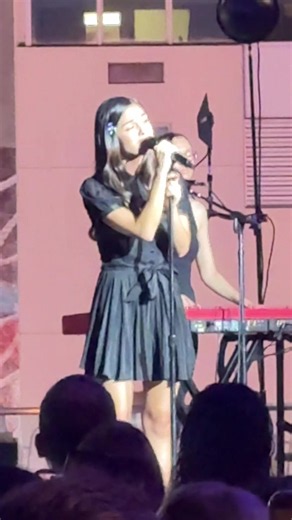 Olivia Rodrigo at the GRAMMY Museum Performs 'The Cure'