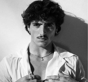 Millions swoon over singer Benson Boone, Monroe High graduate - HeraldNet.com