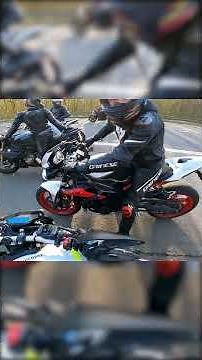 Des barbelés 🤡 #motard