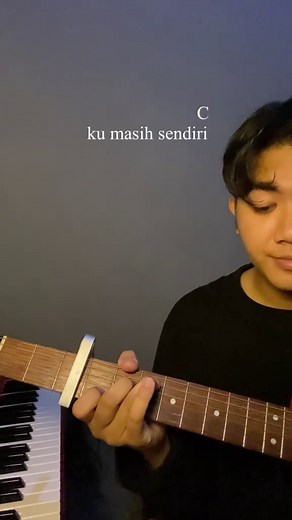 Belajar Chord Gitar Mengenangmu - Kerispatih
