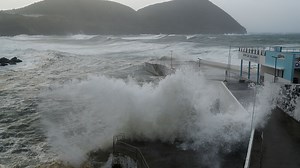 Video. Azores residents face Hurricane Lorenzo damage