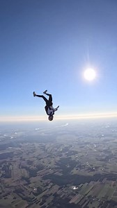 44K views · 637 reactions | Freefall #moonwalk practice - head up and head down   via Maja Kuczynska #skydiving #freefall #fun #freestyle #training #laughs Cookie Helmets UPT CYPRES Para Gear #theskyisourplayground #skydivemag | Skydive Mag | Facebook