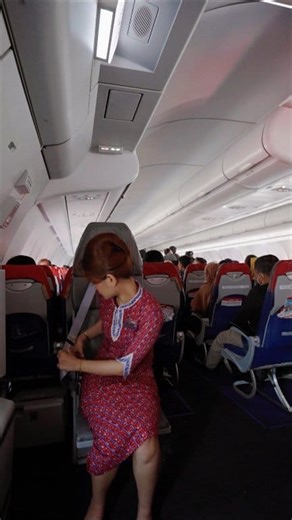 Touchdown! 💫 Cabin crew getting ready to welcome you back and assist during arrival. #flightattendant #cabincrew | Flight Friends