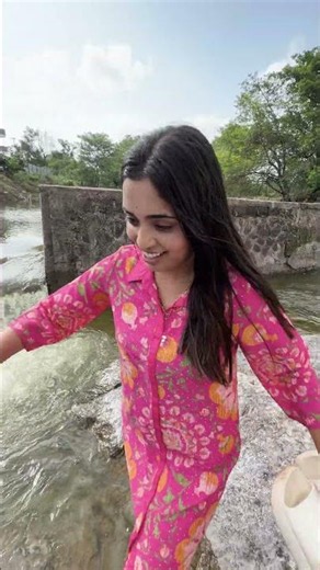 Fancy geli Nadimadhe Chappal Dhuvayla #fancy #comedy #ytshorts #funny #marathicomedy #minivlog