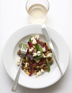 Salade champignons, maïs, pop-corn pour 4 personnes - Recettes - Elle à Table