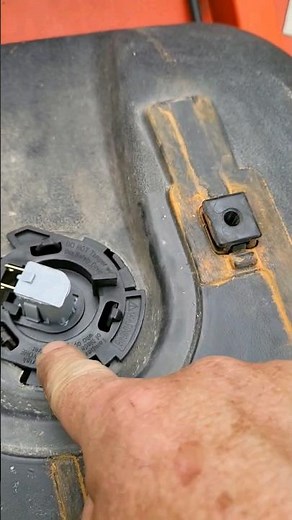Husqvarna zero turn seat safety switch
