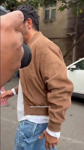 Dhurandhar Star Is Here! 💥 Arjun Rampal Spotted - Looking Handsome, Dapper Aur Pure Swag Mein!