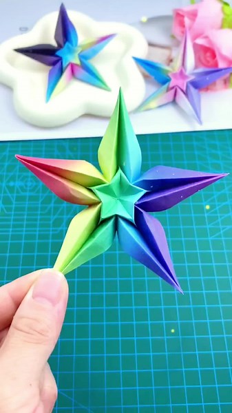 手作りのオリガミおもちゃを作ろう