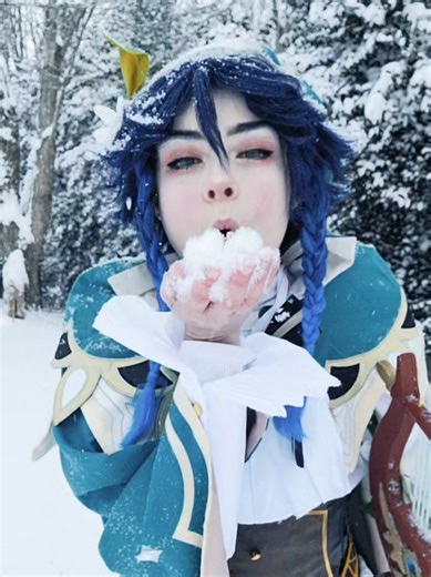 Snow day!❄️ It never snows like this where I live, so of course the first thing I wanted to do was find a cosplay to take cool photos and videos with! ❄️ #venti #venticosplay #genshinimpact #genshinimpactcosplay #snow