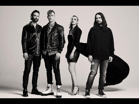 Halestorm - You Shook Me All Night Long (AC/DC cover) - Live At O2 City Hall, Newcastle 09.03.22