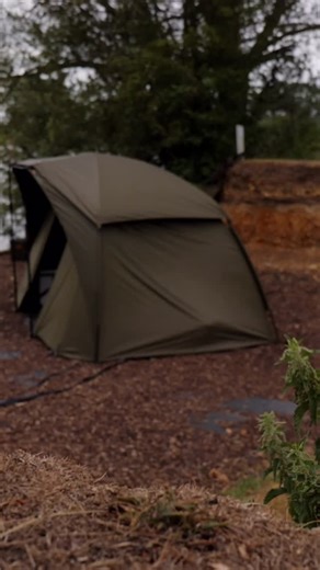 De EOS Pro Bivvy is met afstand de beste en tofste tent die we ooit in dit prijssegment hebben gemaakt! 🙅‍♂️ | Fox International