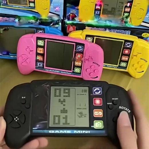 [Portable Game Player] Retro-Style Handheld Gaming Console, Durable Plastic Portable Game Player With Large Screen