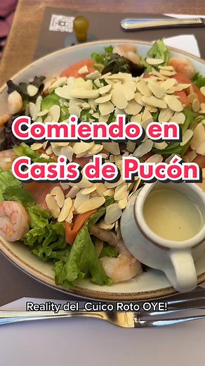 Comiendo en Casis de Pucón