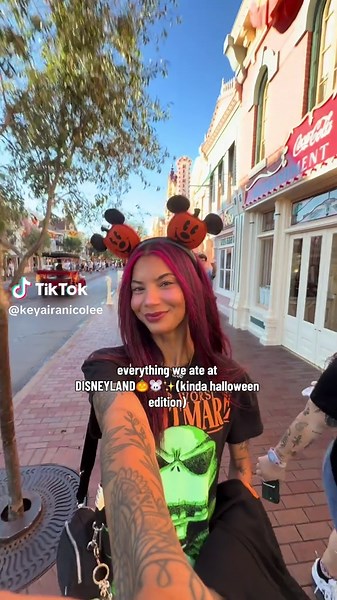 Everything We Ate at Disneyland (kinda Halloween edition)