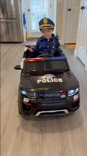 Baby Policeman Learns to Work as a Team with Hikole Police Car @HikoleOfficial