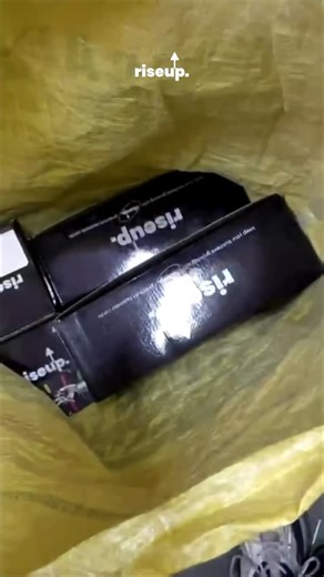 Riseup Business Cards | राइज अप* on Instagram: "DM us to get custom business card 📞-9821992064 📩-riseupcards1@gmail.com . . Get the lowest prices on premium quality business cards! we beat the competition with unbeatable rates and premium designs. We guarantee you won’t find business cards at a more affordable price anywhere else! Get top quality at the lowest rates .Why pay more when you can pay less for the best?😁 #NetworkingMadeEasy #DesignThatSpeaks #Businesscards #Vistingcards #Printing 