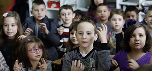 These young students learned sign language in three months to help their deaf classmate feel more comfortable and confident. (via NowThis) | Upworthy