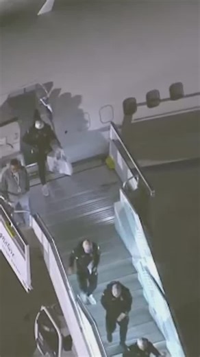 The reigning World Series champions have arrived.⁠ ⁠ The Los Angeles Dodgers landed in Toronto Wednesday ahead of the World Series matchup vs. the Blue Jays.⁠ ⁠ Game 1 begins Friday with a 5 p.m. start time.⁠ ⁠ Tap the #linkinbio for the full series schedule and how to watch. #nbcla #Dodgers | NBC LA