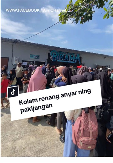 Kolam Renang Anyar di Pakijangan Brebes yang Ramai