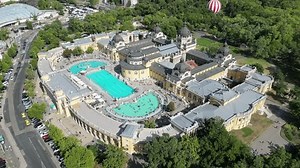 Szechenyi Thermal Baths Budapest Largest Spa Stock Footage Video (100% Royalty-free) 3891294975 | Shutterstock