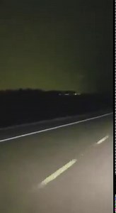 💥 ALIEN SKIES EXCLUSIVE 💥 2019 - Alberta : Canada 🇨🇦 This follower had noticed strange lights and phenomena in the area around Medicine Hat in Alberta. They were driving home one evening when they spotted something quite unexplainable so they hit record… Here’s what they were able to capture. As they drive forward you can see something appearing out of the mist. All of a sudden it begins to glow bright gold as it passes… I have never seen anything like this. The follower explained it looked 