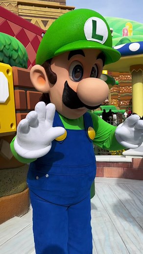 Exploring Mario Land at Universal Studios Hollywood