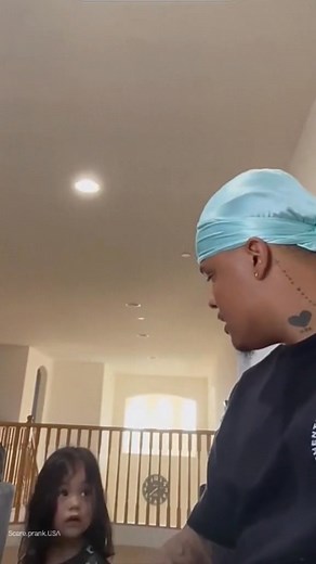 16K views · 537 reactions | Scared prank funny 藍藍 #scarepranks #scarecam #fail #jumpscare #scary #scared #scaring #foryou #fypシ #funny #funnyvideos #failsoftiktok #fails #funnyprankvideos #scaringpeople #funnymoments #hahaha | Scare.Prank.USA | Facebook