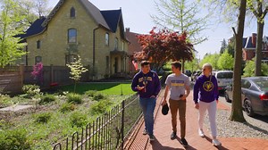 We 💜 this town! Take a 10-minute walk from campus or jump on the WCU shuttle and you’re in historic West Chester, Pennsylvania. Referred to as “the borough” or simply “downtown”, West Chester is stocked with quaint shops, small businesses, and hundreds of restaurants. There's always something happening in West Chester - from festivals and outdoor markets to live performances and holiday parades. #WestChesterPA #WestChesterUniversity #DowntownWestChester #WCUaccepted #RamsUP #ChargeON | West Che