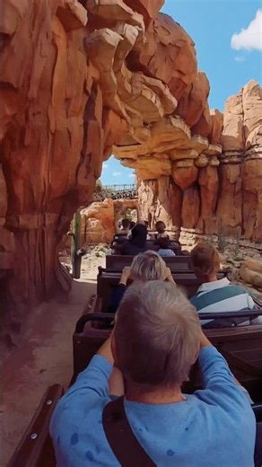 Der Klassiker Big Thunder Mountain im Disneyland 🙌 #disneyland