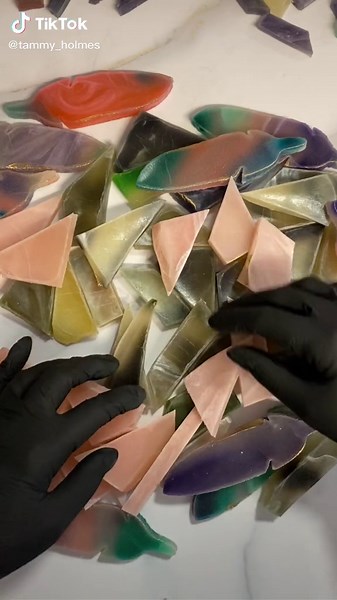 Edible crystals #kohakutou #crystaltok #ediblecrystals #crystalcandy #candy