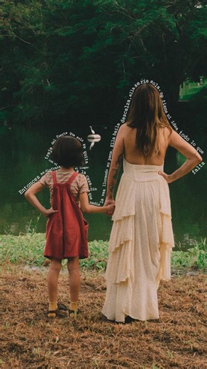 Ella ríe sola, no tiene ni idea de todo lo que le falta ❤️‍🩹#ALaNiñaQueFui