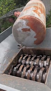 Doubleshaft Shredder Machine Safety and Crusher Overview