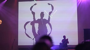 国外科技分享<6>-互动投影/Interactive Visuals with the Kinect