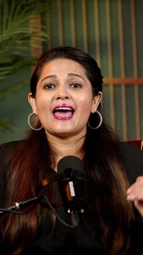 🎤 Hosting Secrets: 10 Things Every Professional MC Needs in Handbag