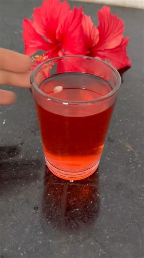 செம்பருத்தி பூ டீ🌸|| Hibiscus tea #viral #minivlog #ytshorts #shortsfeed #flowers #recipe #tea #