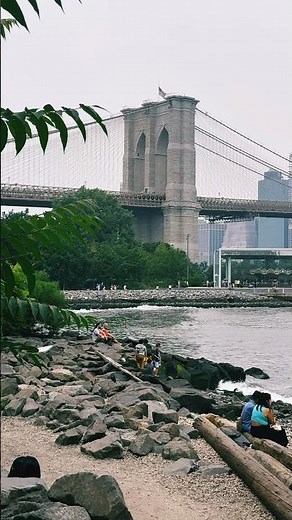 Walking Brooklyn Bridge Park Pebble Beach 🏖️