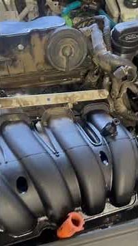 2013 Volkswagen Jetta 2.5 thermostat location, donde esta localizado el termostato y remplasarlo