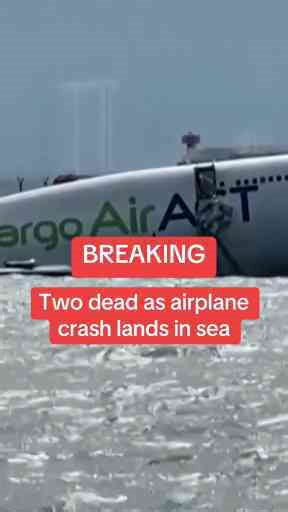 Two Dead as Airplace Crash Lands in Sea