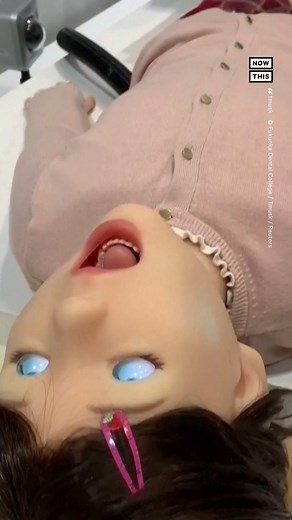 This robotic child can cry, sneeze, cough, and express emotions — and dentists in Japan are using it to learn how to work with anxious kids | NowThis