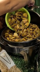 295 reactions · 28 comments | Unlimited scallops in the Philippines! #eatallyoucan #scallops #Philippines #filipinofood | Dillon James McClure | Facebook