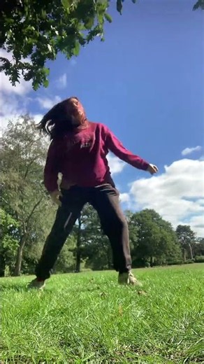 Amy dancing to spooky scary skeletons dance