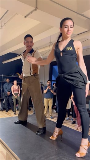 4.5K views · 225 reactions | Salsa PartnerWork Class  Thank you all for your lovely energy, have a happy Tuesday❤️  @empiredancestudionyc - - - - - - - - - #latino #dance #mexico | Elian Gomez | Facebook