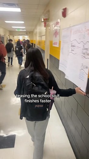 Youtube:Intros, Graphics & Promos曆 | Dm to book YouTube intros and promos | Instagram