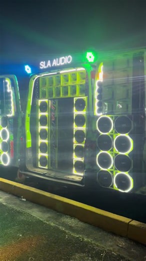 Sonido de Car Audio en San Cristóbal: Uranx y SLA