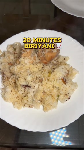 Edappal Foodie | Malabar Cuisine Explorer 🌍 on Instagram: "ഇത്ര എളുപ്പത്തിൽ ബിരിയാണി വെക്കാൻ വേറെ വഴിയില്ല 🔥 tamooh biriyani mix masala is easy to cook . Here is the easy recipe They never use any preservatives or colors. Since they use retort technology there is no need to store in refrigerator. Its available at Edappal asian hypermarket, Real hypermarket ,naduvattam family hi mart and padinjarangadi almia hypermarket #biriyanirecipe"