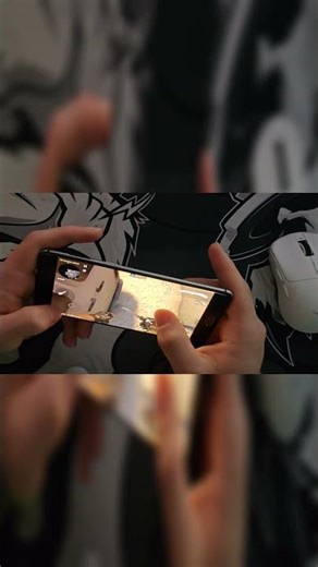 Запустил КС ГО на 10 ЛЕТНЕМ СМАРТФОНЕ!